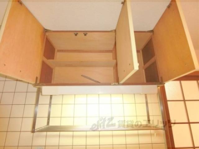 キッチン　キッチン上部棚