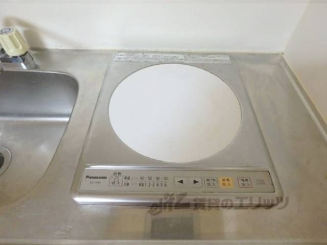 キッチン　コンロ