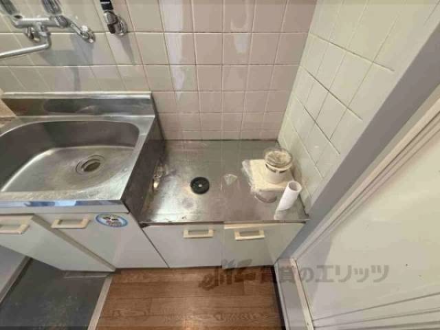 キッチン　コンロ置き場