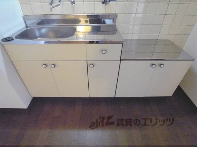 キッチン　収納