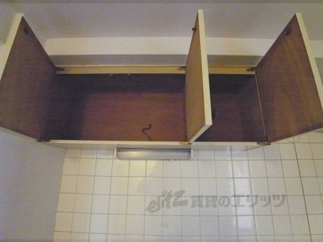 収納　キッチン