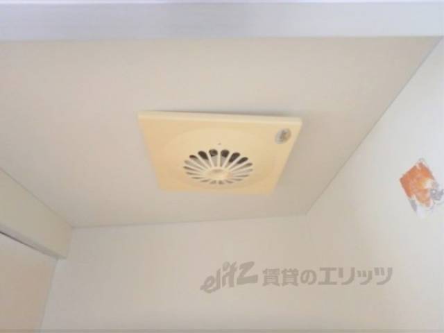キッチン　換気扇