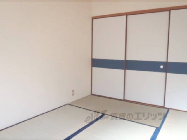 和室　広々６帖