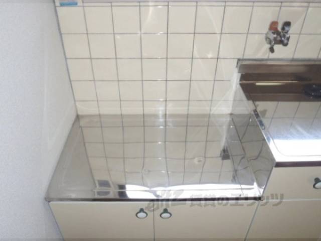 和室　三口コンロ置けます