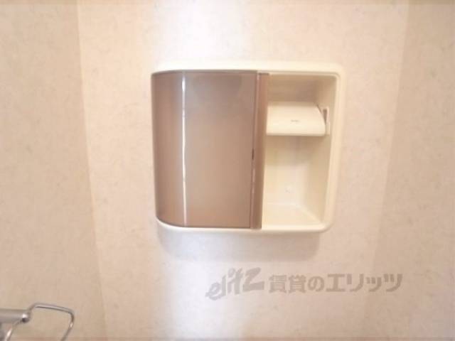 トイレ　収納