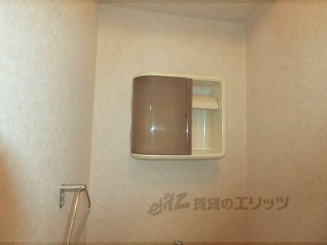 トイレ　収納