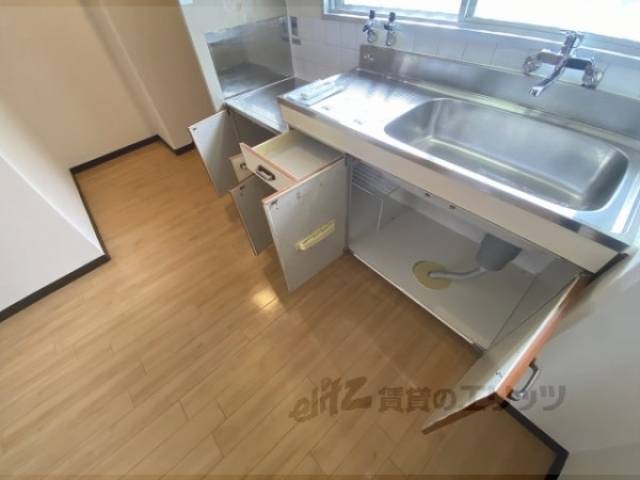 キッチン　下部収納