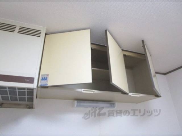 キッチン　収納