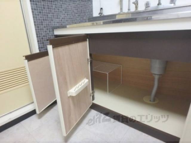 キッチン　キッチン下部収納