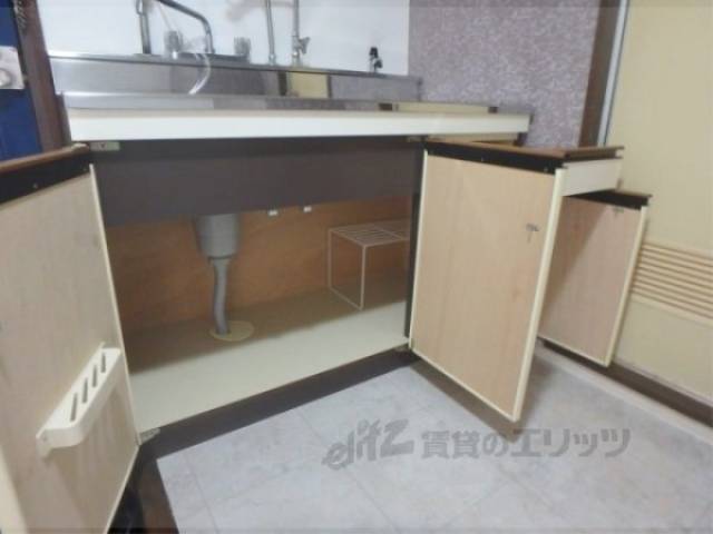 キッチン　キッチン下部収納