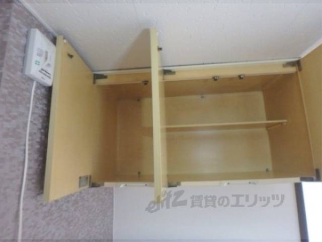 キッチン　キッチン上部収納