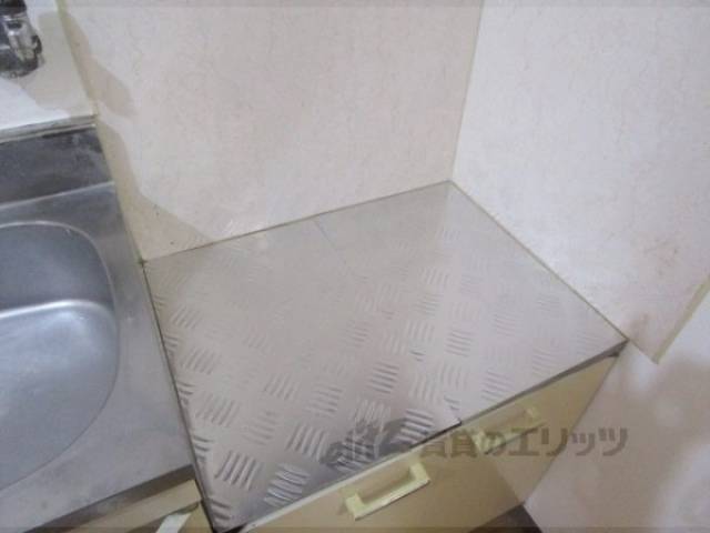 キッチン　コンロ置き場