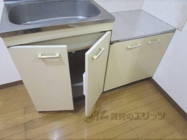 キッチン　キッチン下部収納