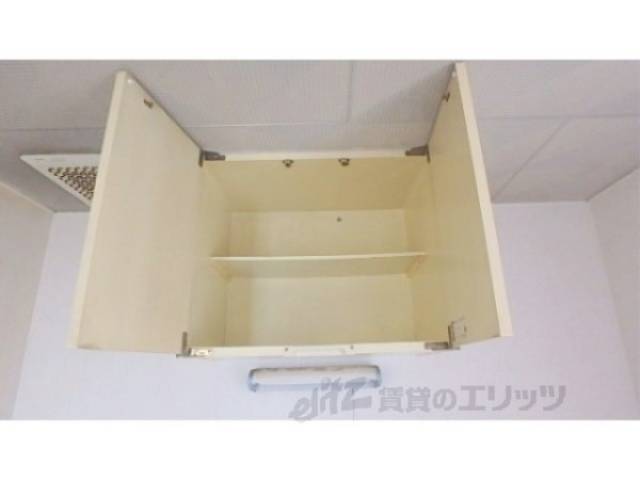 キッチン　キッチン上部収納