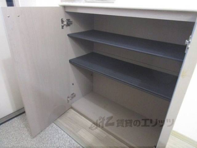 玄関　収納