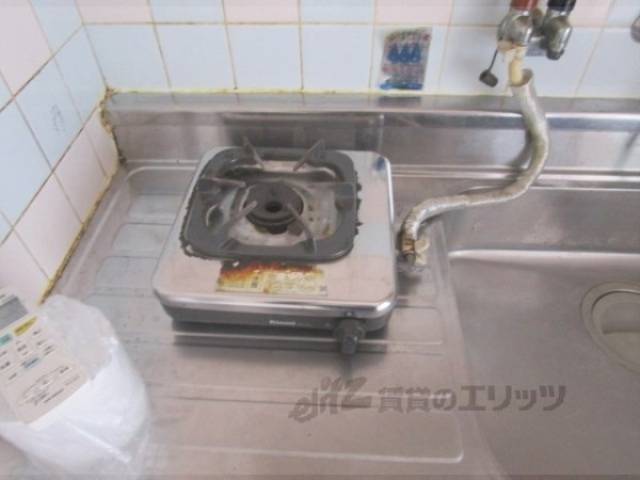 キッチン　コンロ設置場所