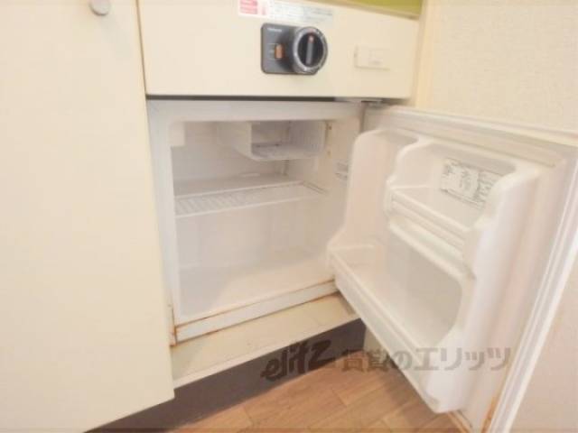 冷蔵庫置場　ミニ冷蔵庫
