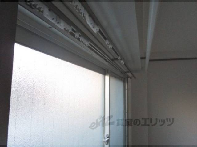 カーテンレール