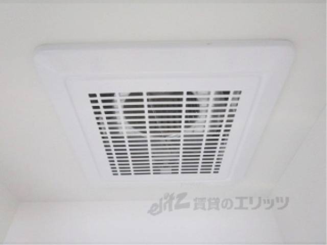 キッチン　換気扇