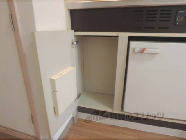 キッチン　キッチン下部収納