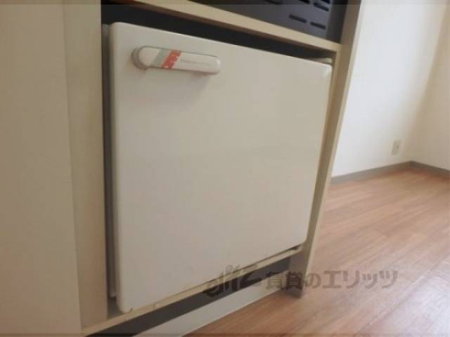 冷蔵庫置場　ミニ冷蔵庫