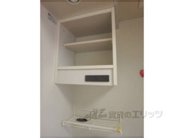 キッチン　キッチン上部棚