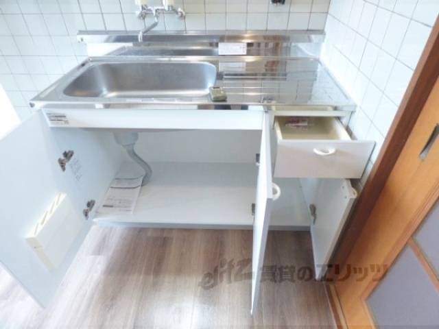 キッチン　キッチン下部収納