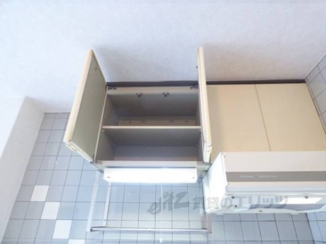 キッチン　上収納