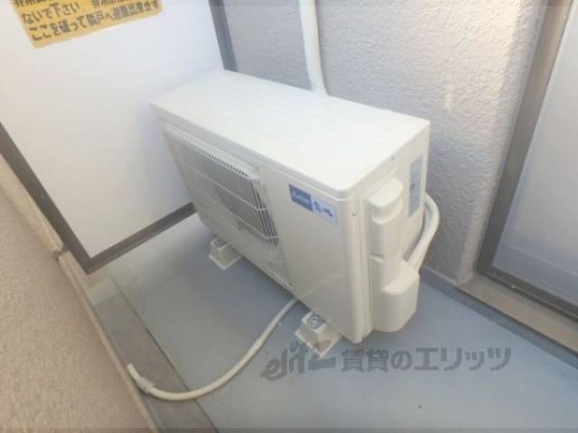 エアコン　室外機