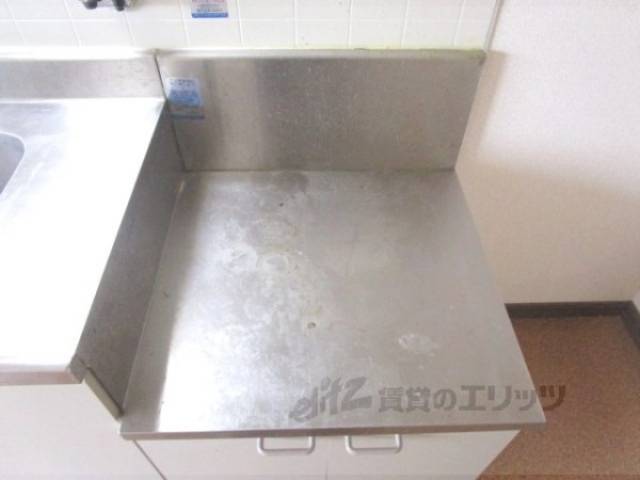 キッチン　コンロ置き場