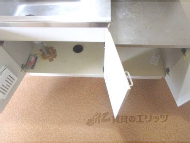 キッチン　キッチン下部収納