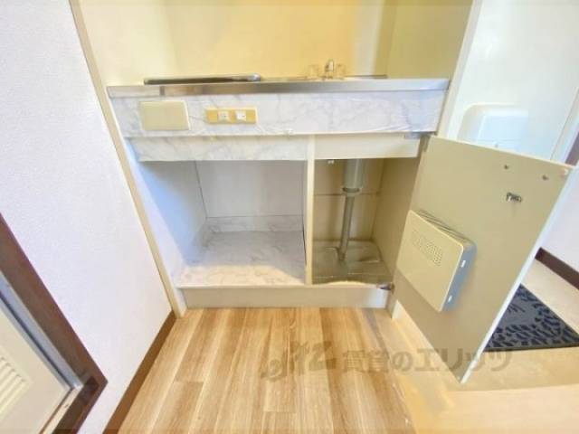 キッチン　収納