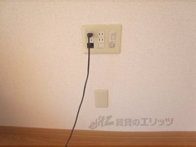 照明調節付コンセント