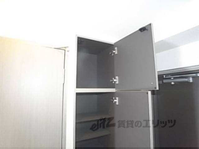 下駄箱　ブーツなども入りますね。