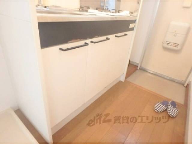 キッチン　下収納