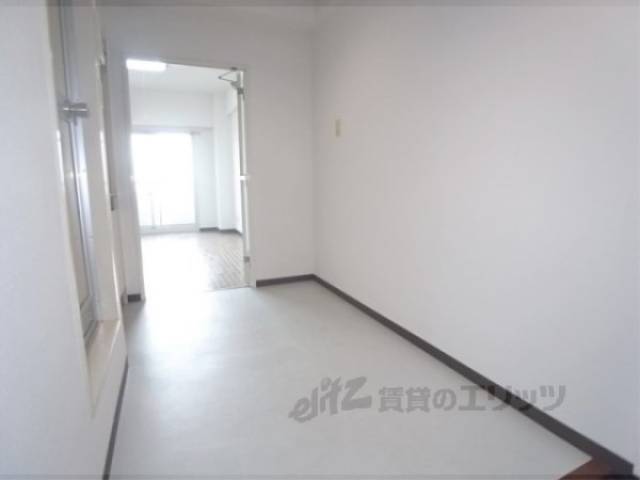 廊下　食器棚置けますね