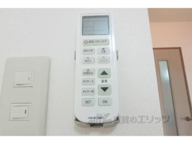 エアコン　リモコン