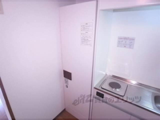 電気水温器