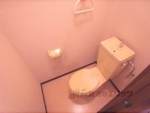 トイレ　独立したトイレで落ち着きますね