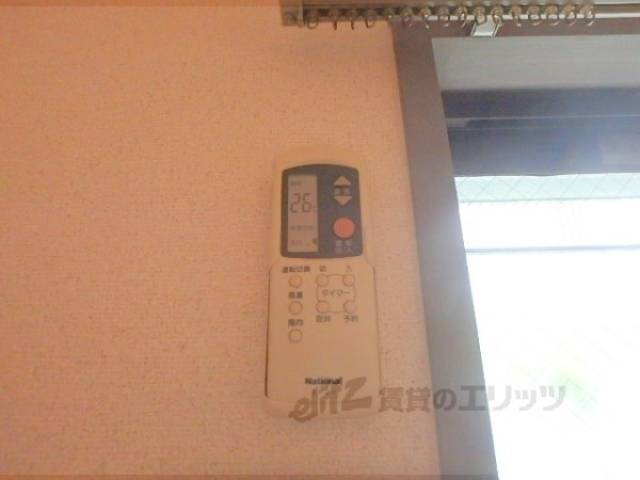 エアコンリモコン