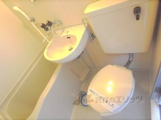 ユニットバス　お風呂とトイレの掃除が一度で済みます