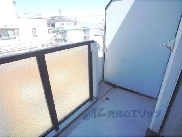 ベランダ　日当たりの良いベランダです
