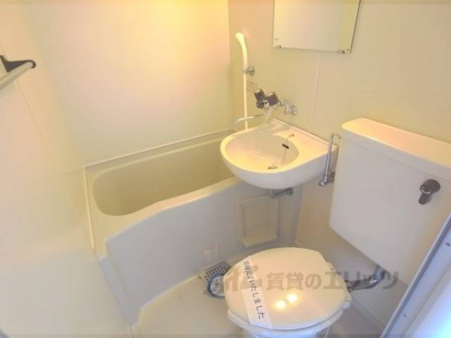 ユニットバス　お風呂とトイレの掃除が一度で済みます