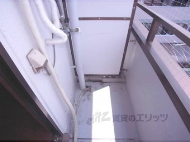 洗濯機置場　洗った洗濯物すぐに干せます