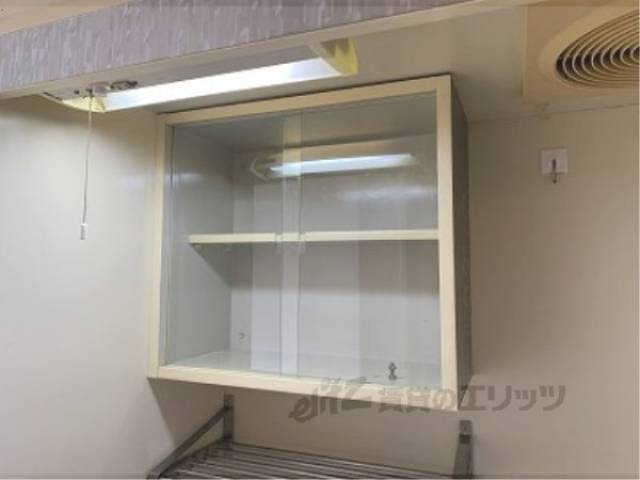 キッチン　収納上部