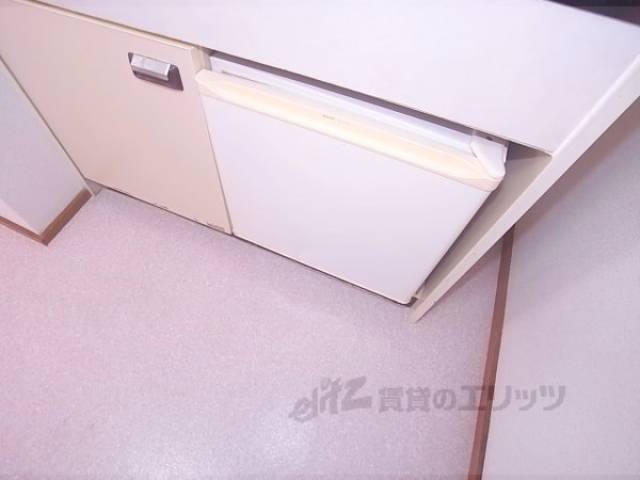 冷蔵庫　1ドア冷蔵庫付いてます