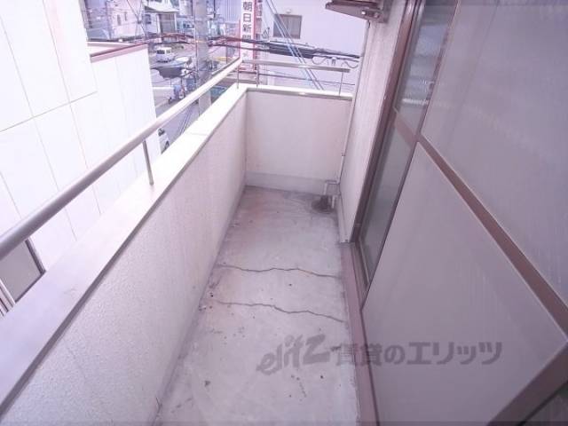 ベランダ　明るいベランダです