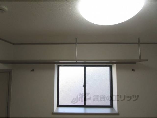 洋室　上収納