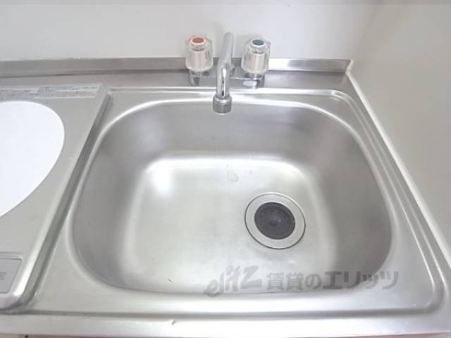 キッチン　シンク　１口ＩＨコンロ付きのキッチンです