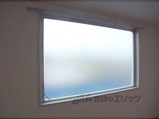窓　窓の写真です